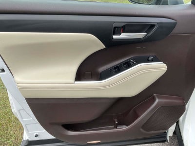 2020 Toyota Highlander Hybrid XLE