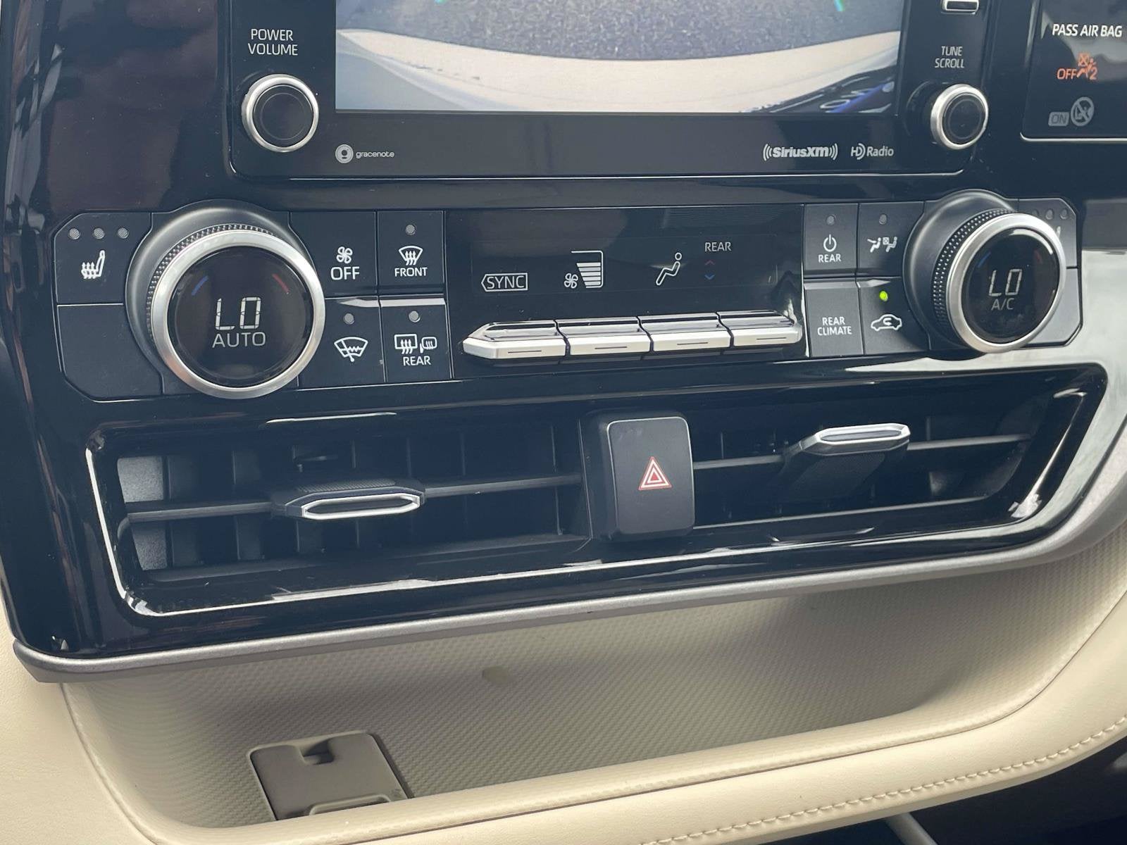 2020 Toyota Highlander Hybrid XLE