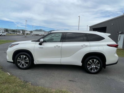 2020 Toyota Highlander Hybrid XLE