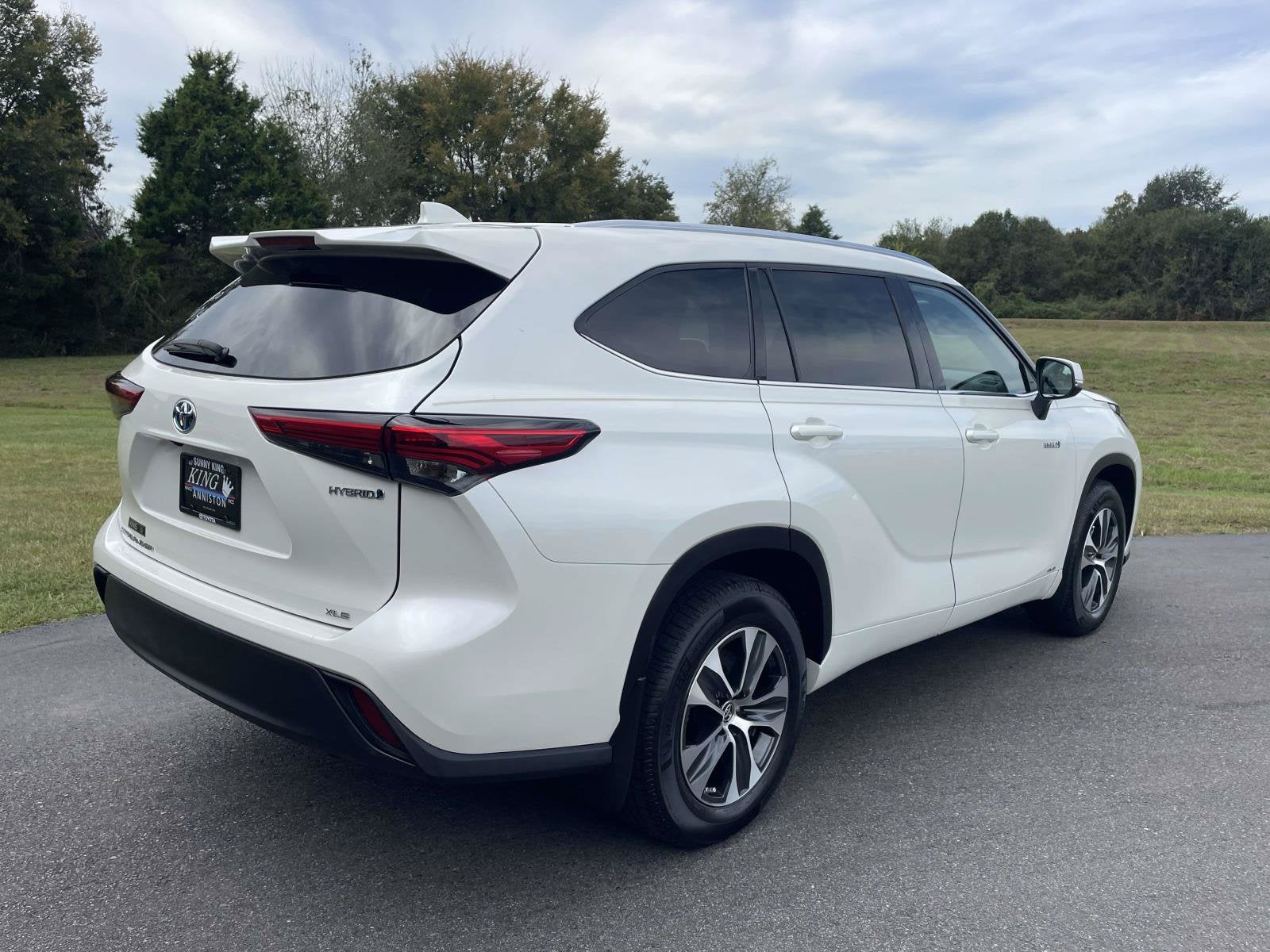 2020 Toyota Highlander Hybrid XLE