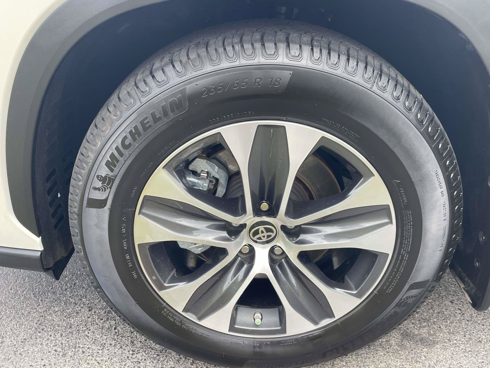 2020 Toyota Highlander Hybrid XLE