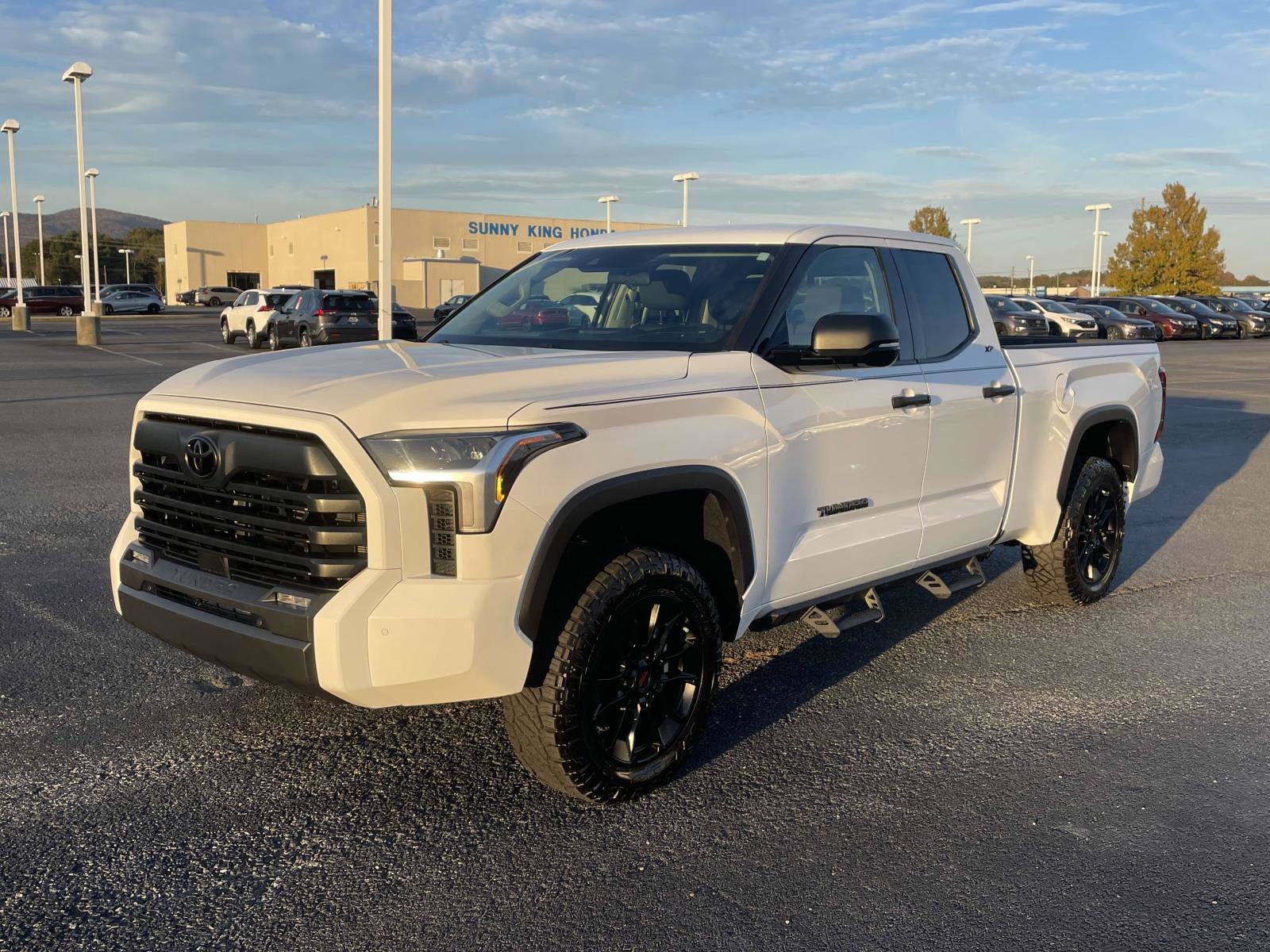 2022 Toyota Tundra 4WD SR5