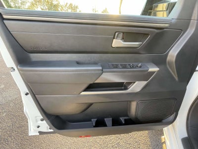 2022 Toyota Tundra 4WD SR5