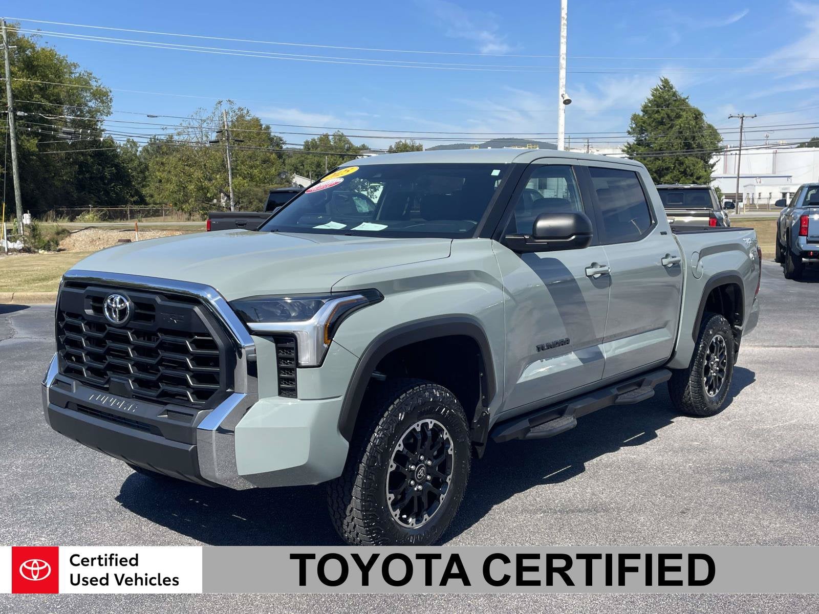 2025 Toyota Tundra 4WD SR5