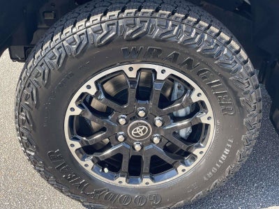 2025 Toyota Tundra 4WD SR5