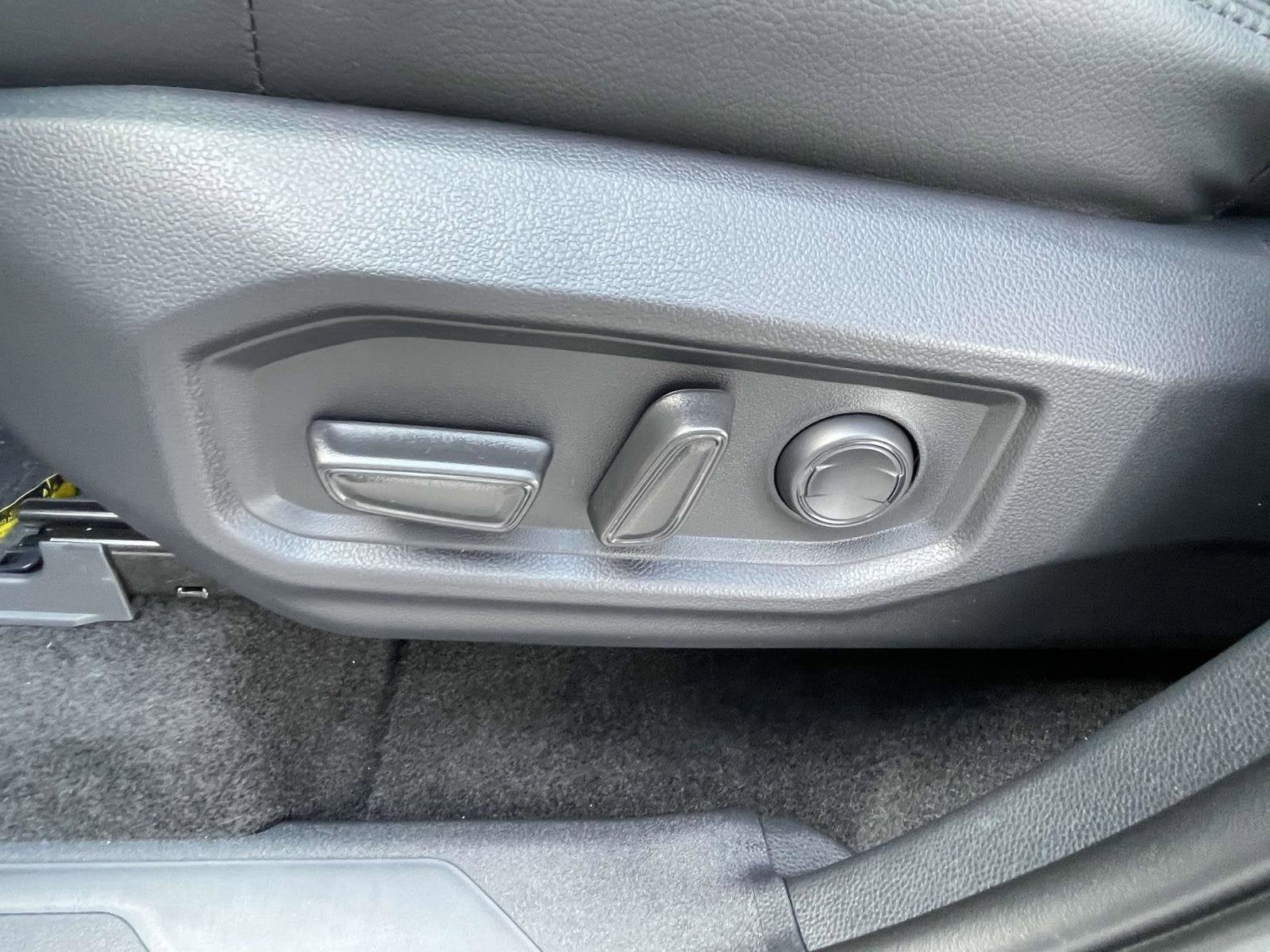 2025 Toyota Tundra 4WD SR5