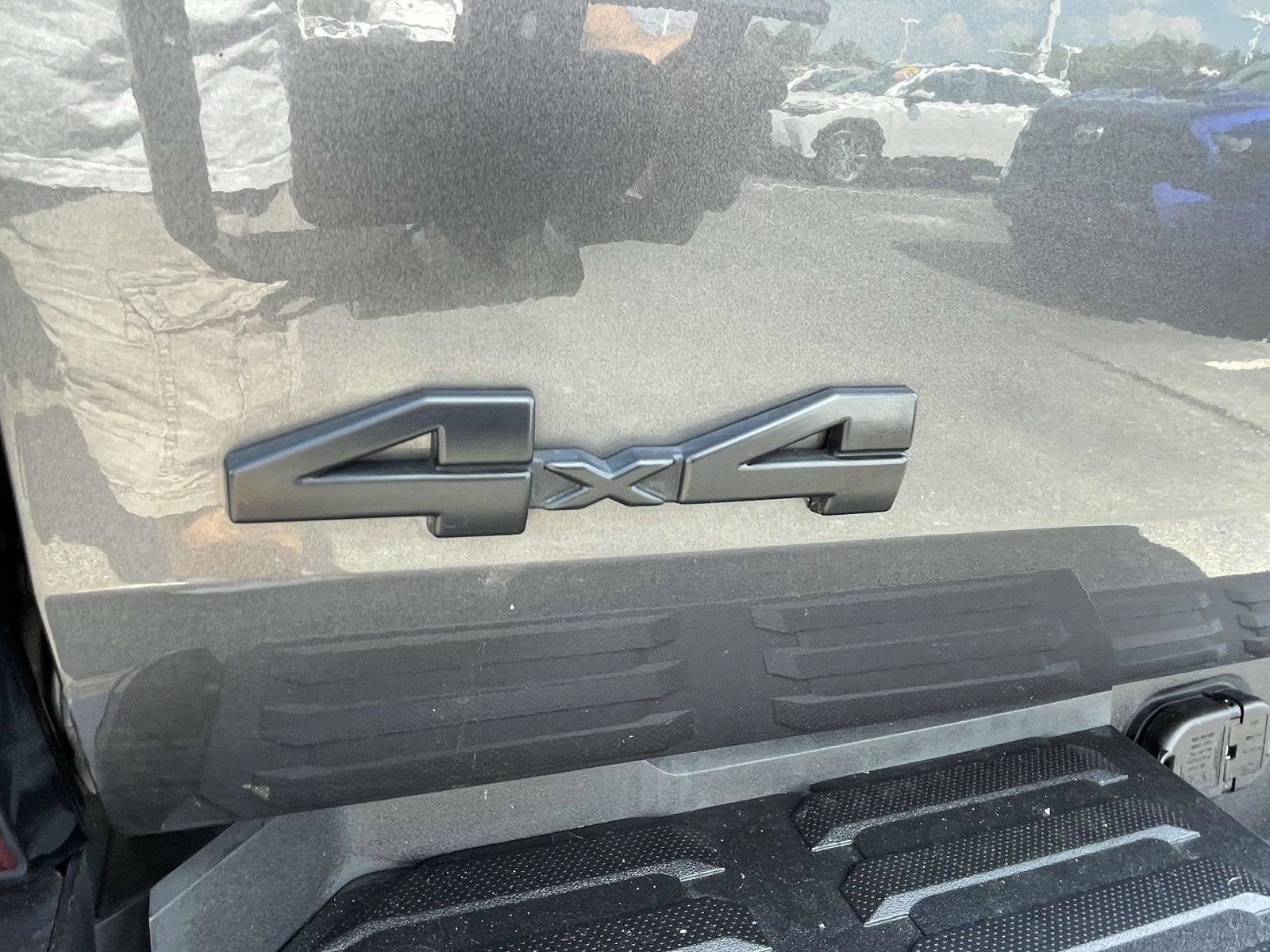 2023 Toyota Tundra 4WD SR5