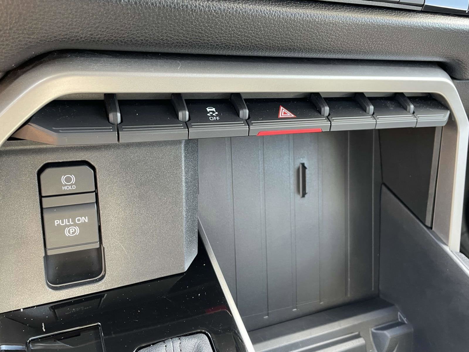 2023 Toyota Tundra 4WD SR5