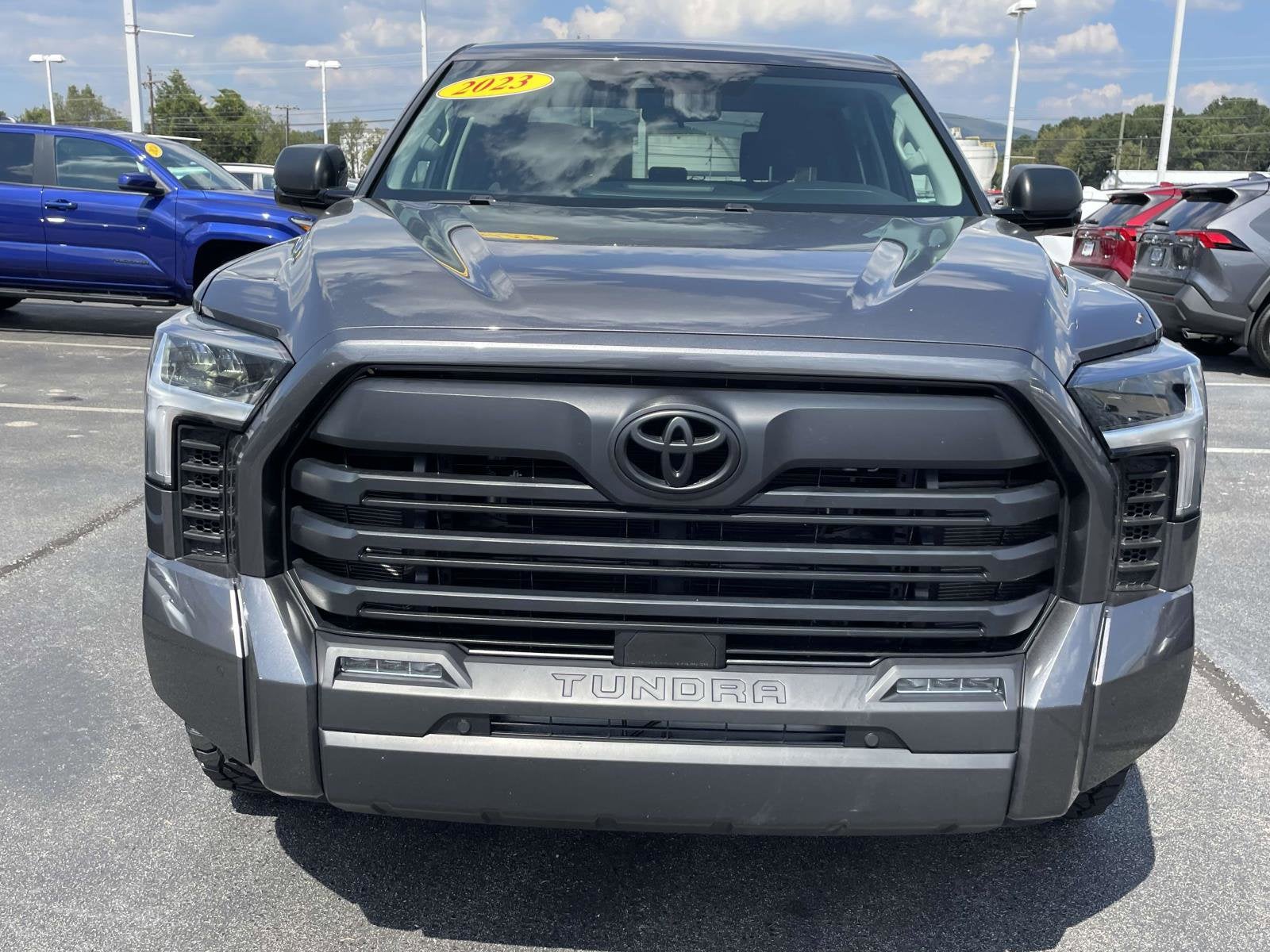 2023 Toyota Tundra 4WD SR5