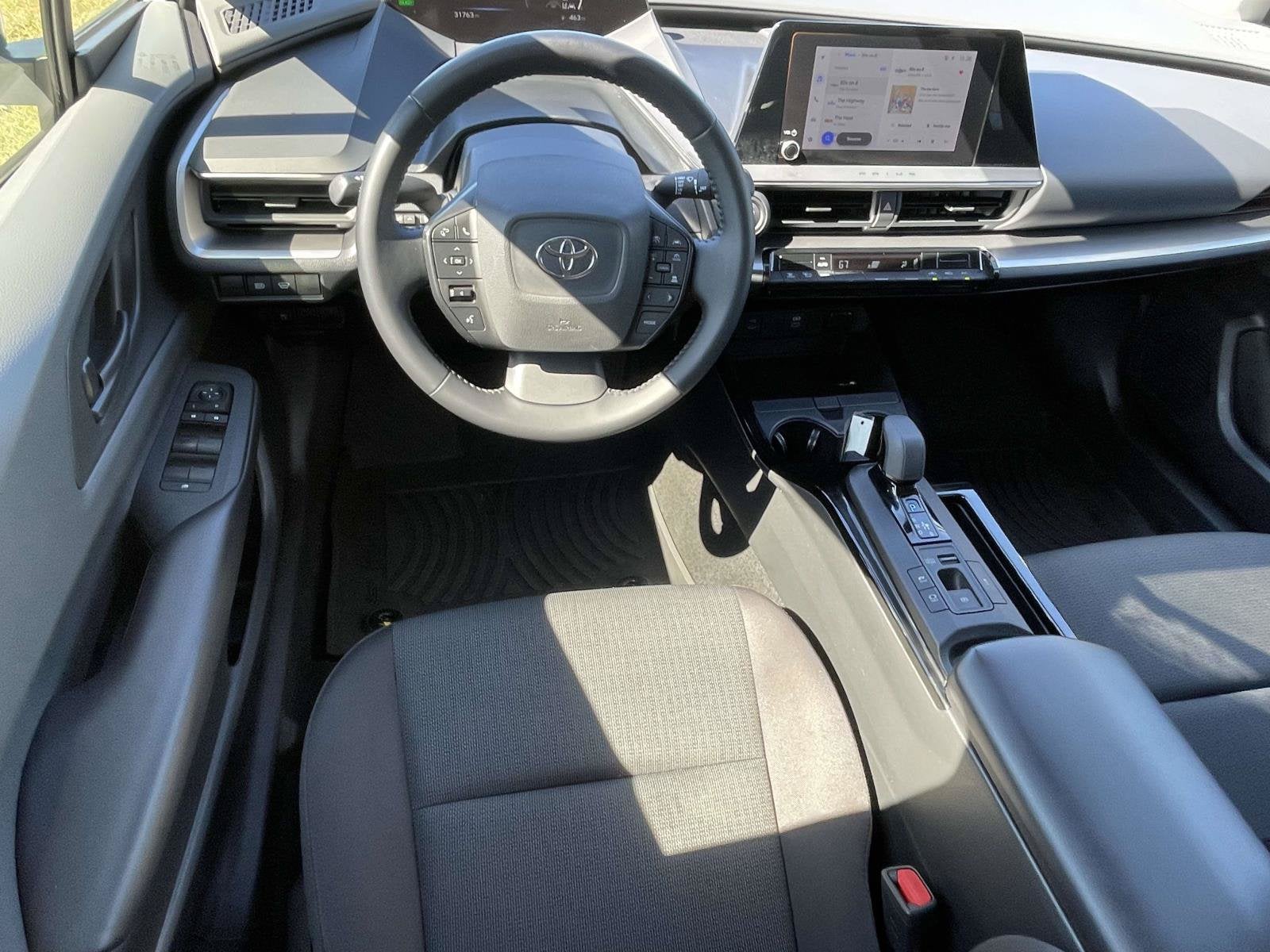 2025 Toyota Prius LE