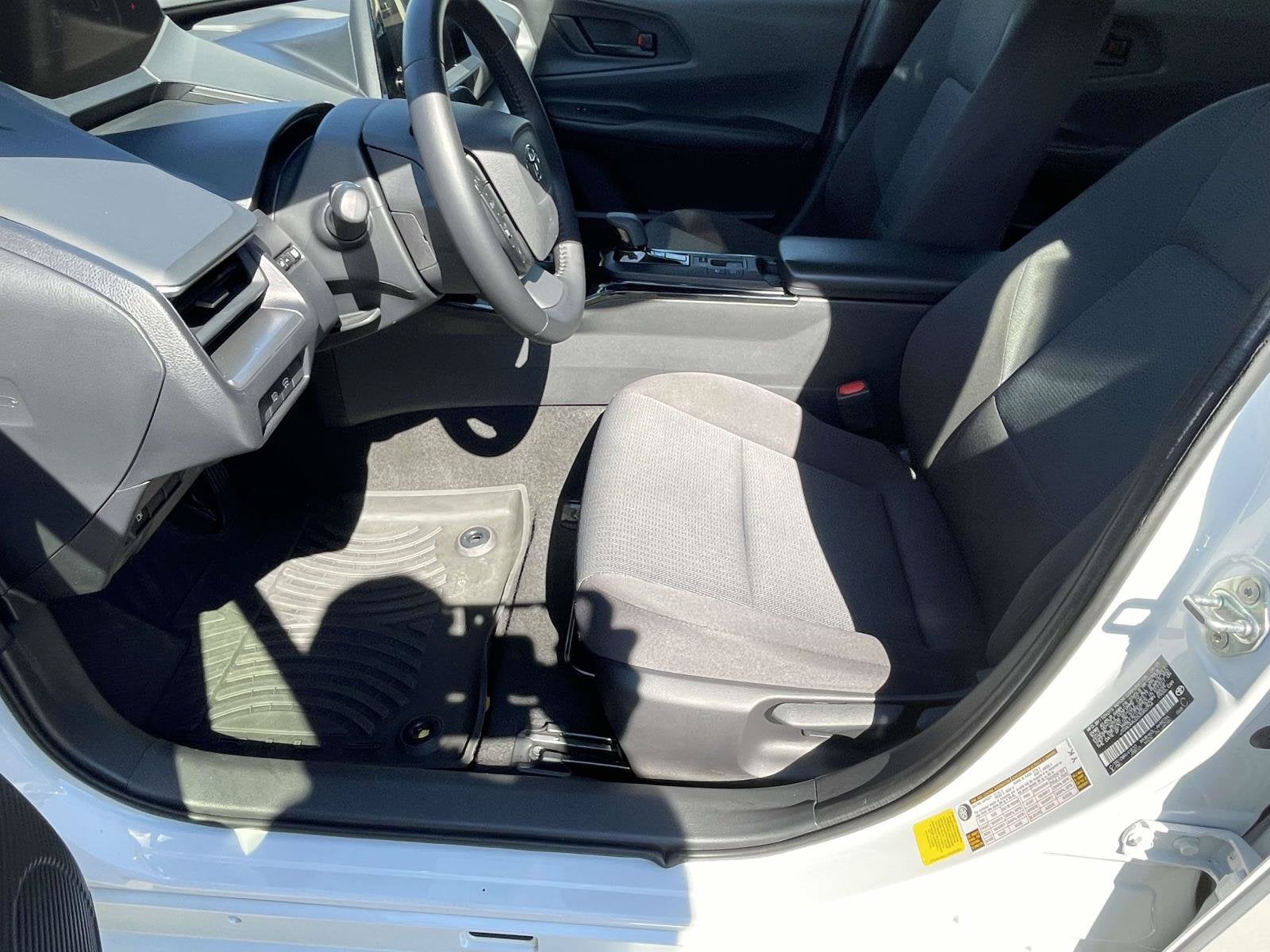 2025 Toyota Prius LE