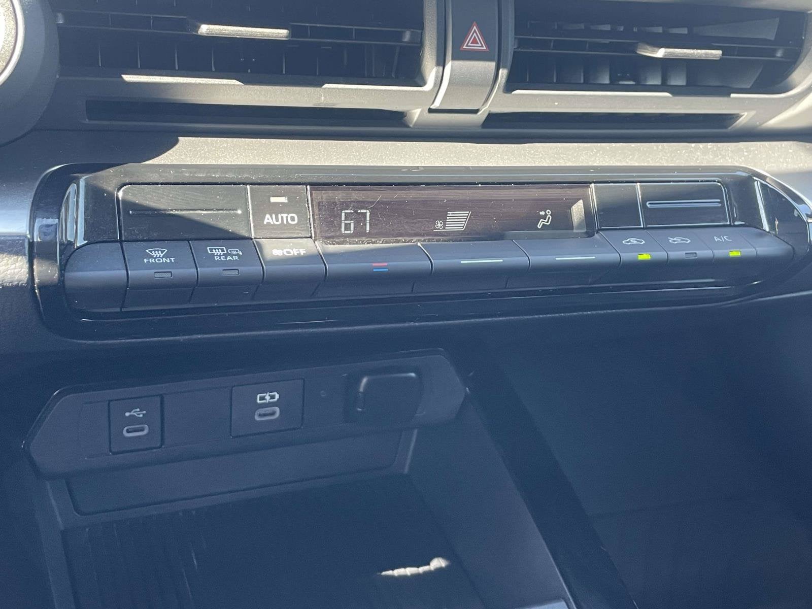 2025 Toyota Prius LE