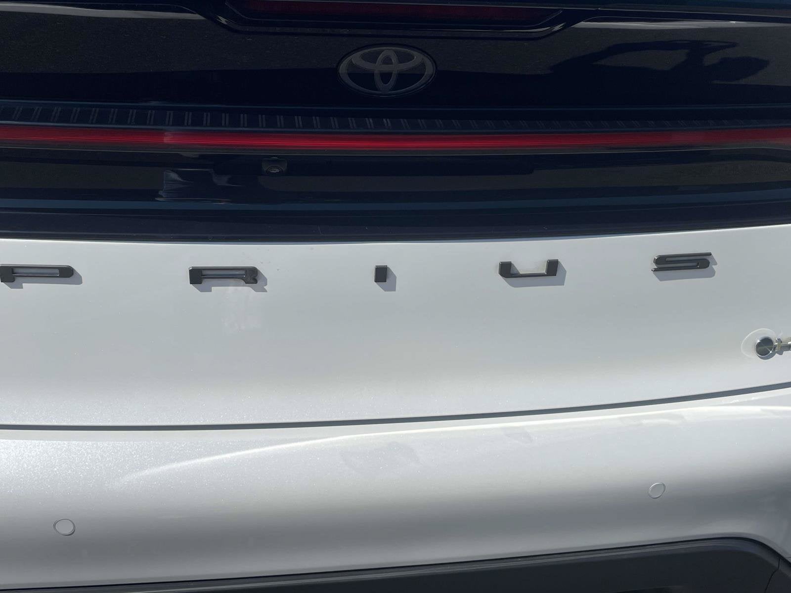 2025 Toyota Prius LE