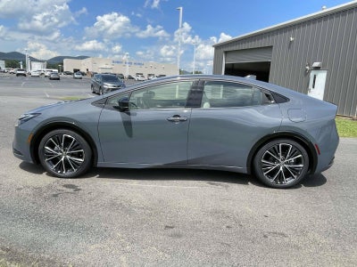 2024 Toyota Prius XLE