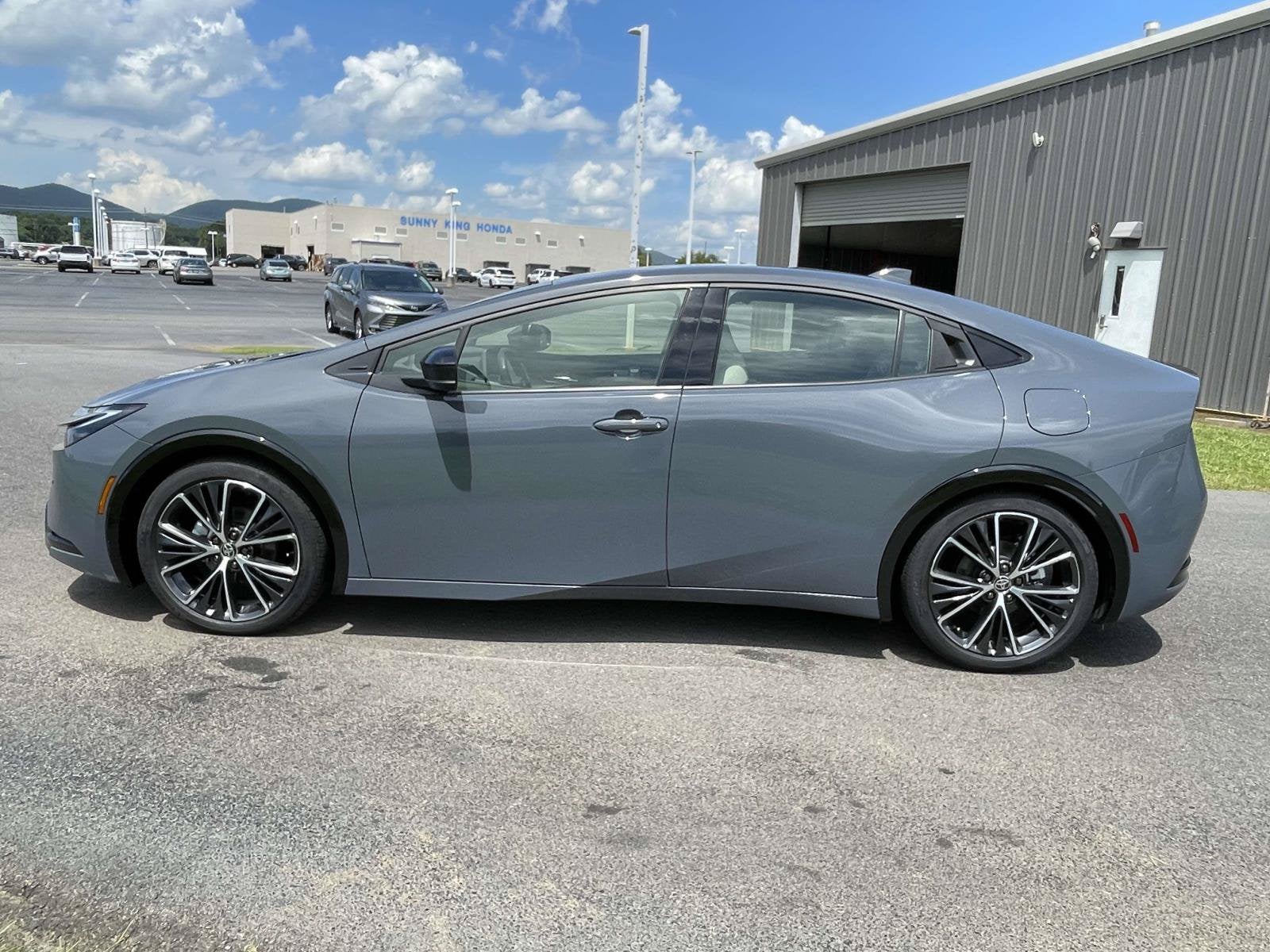 2024 Toyota Prius XLE