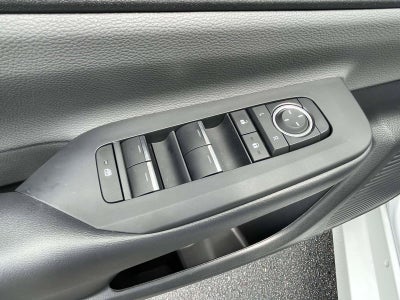 2025 Toyota Prius XLE