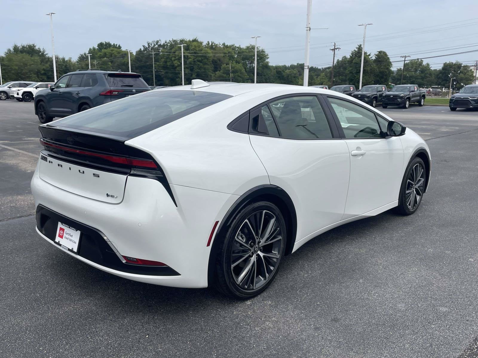 2025 Toyota Prius XLE