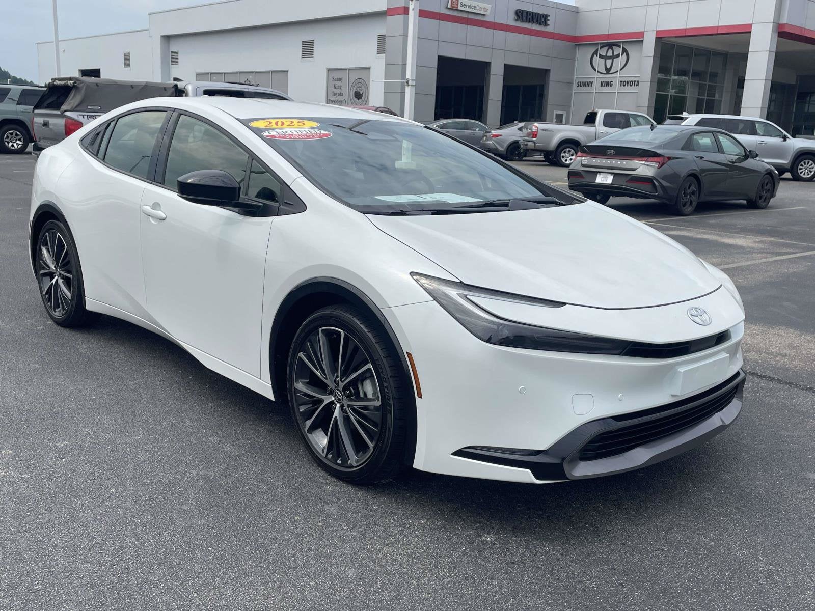 2025 Toyota Prius XLE