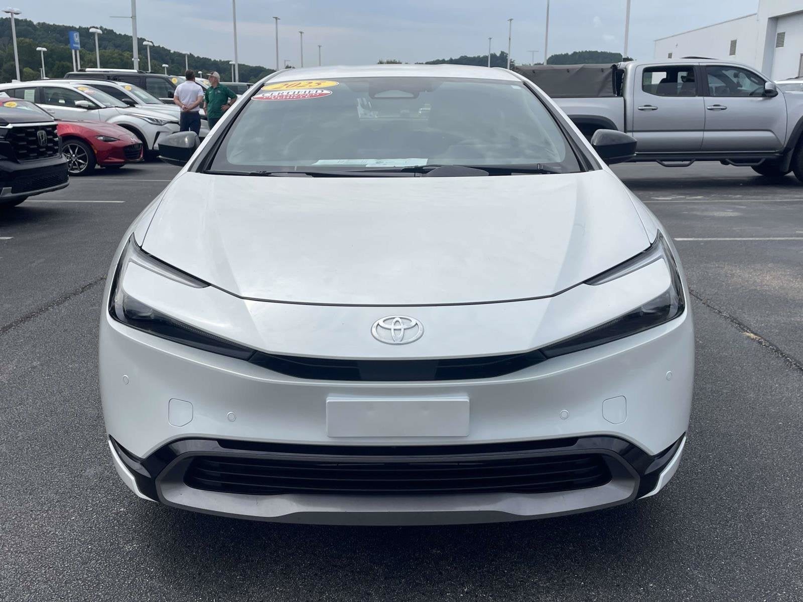2025 Toyota Prius XLE