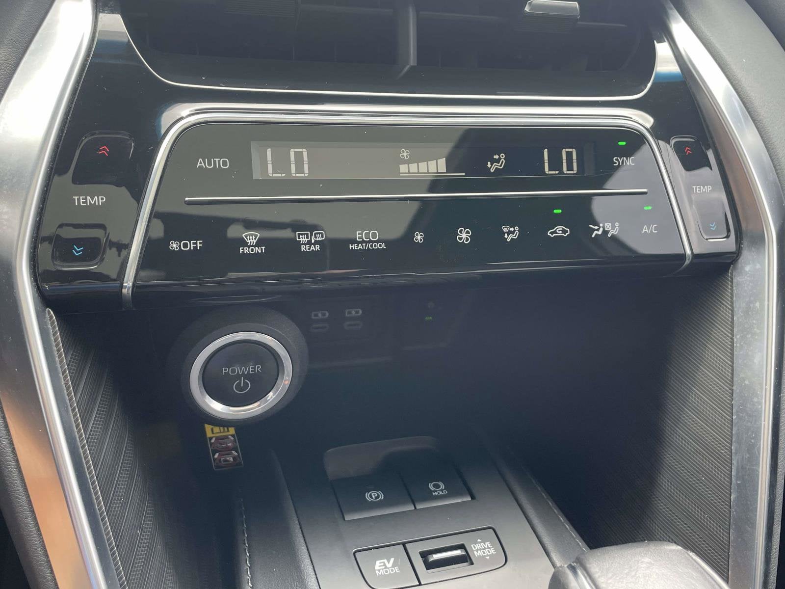 2023 Toyota Venza LE