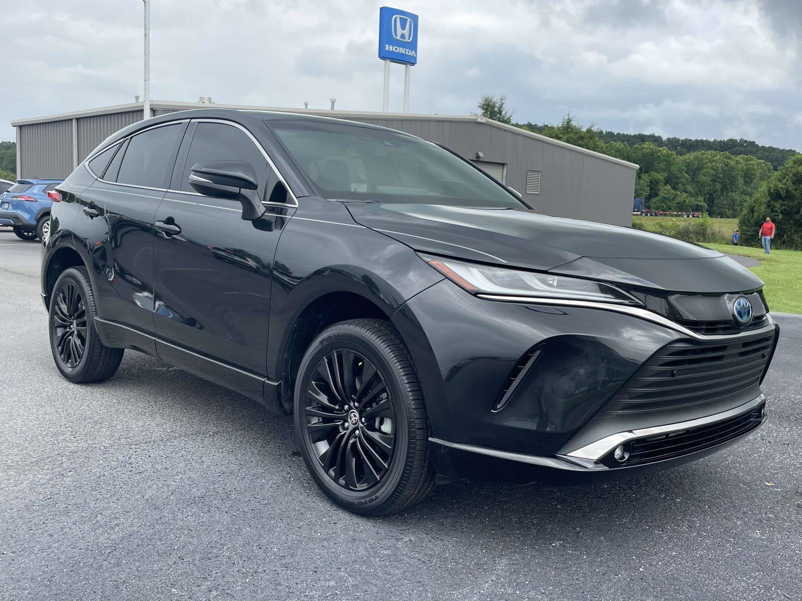 2023 Toyota Venza LE