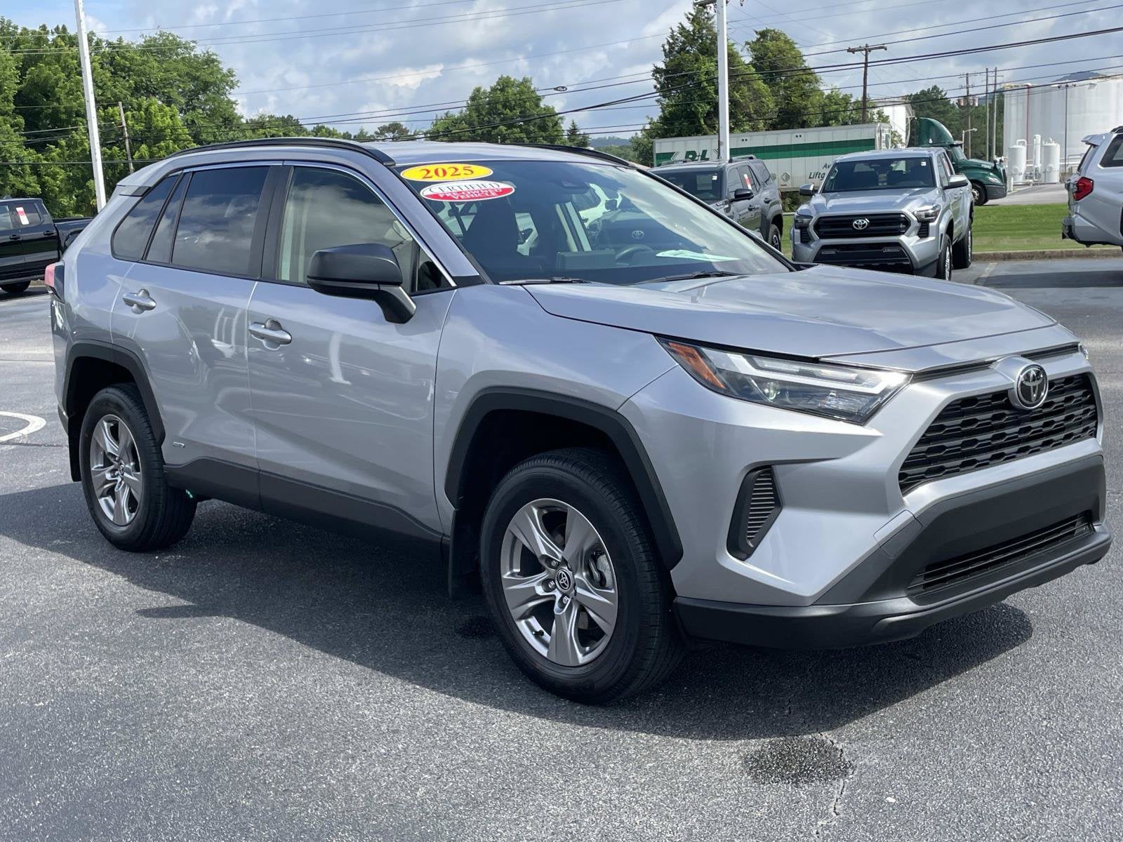 2025 Toyota RAV4 Hybrid LE