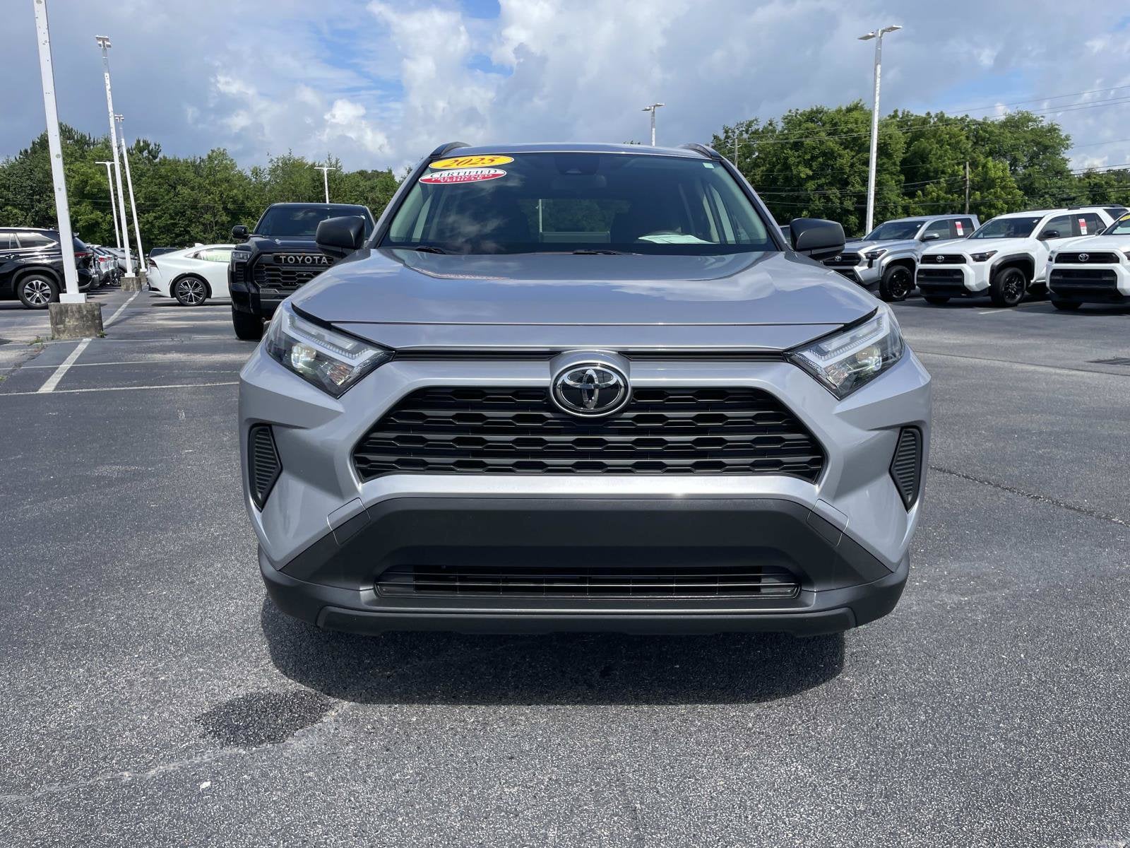 2025 Toyota RAV4 Hybrid LE