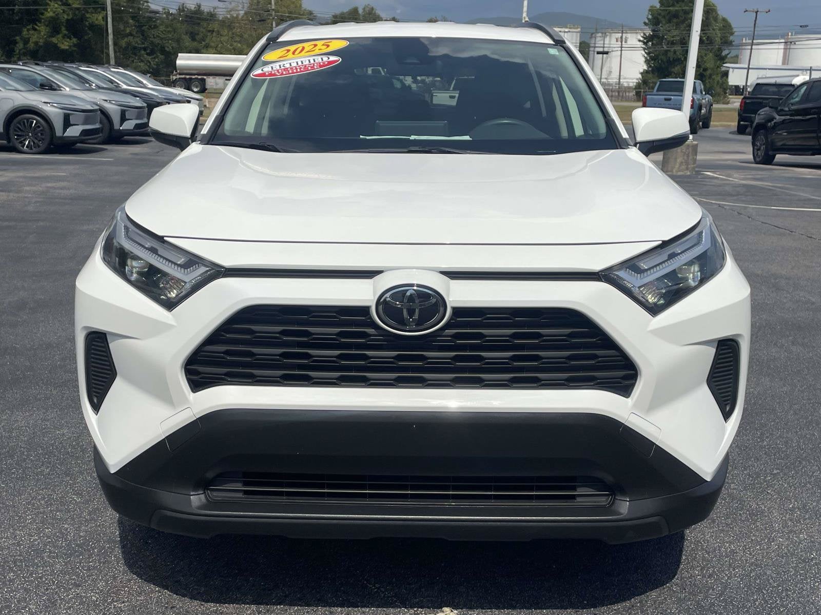 2025 Toyota RAV4 Hybrid LE
