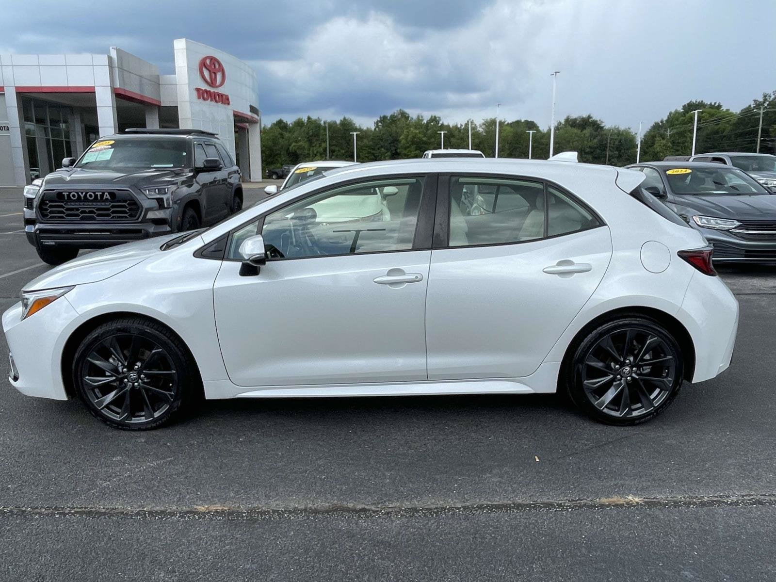 2024 Toyota Corolla Hatchback XSE