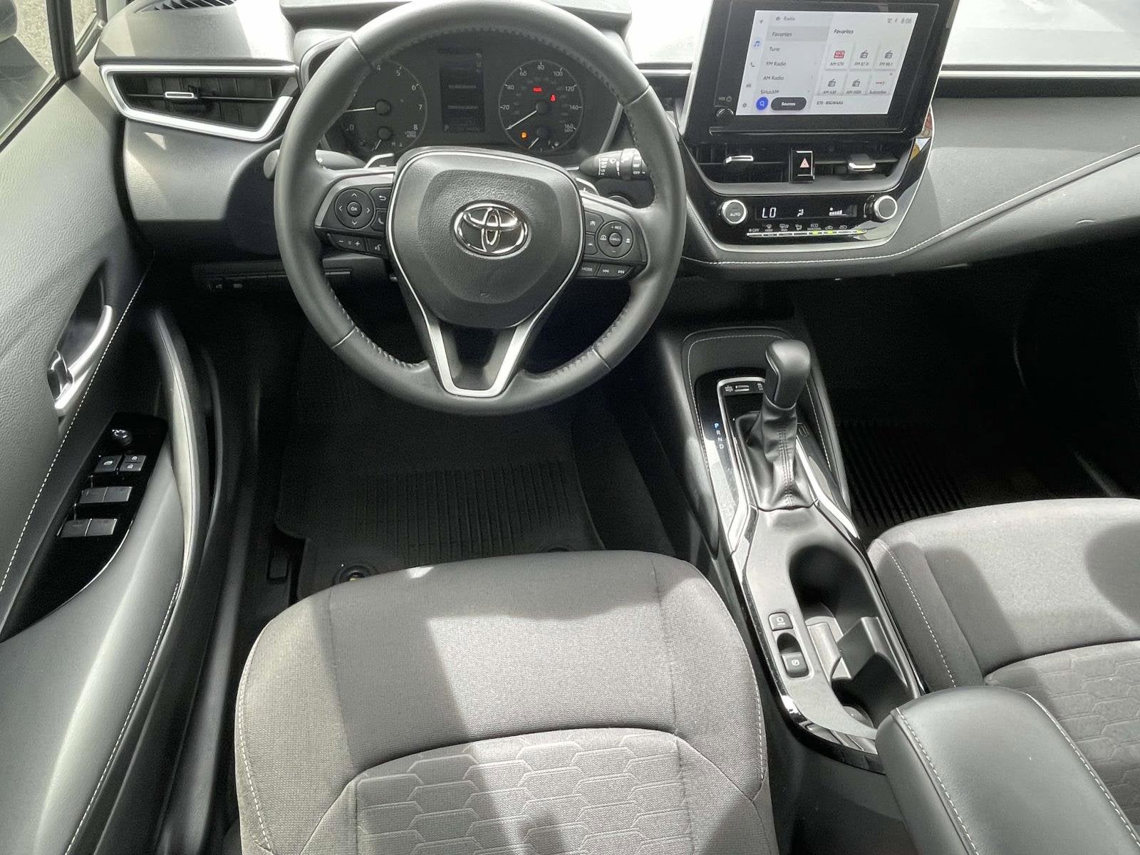 2023 Toyota Corolla Hatchback SE