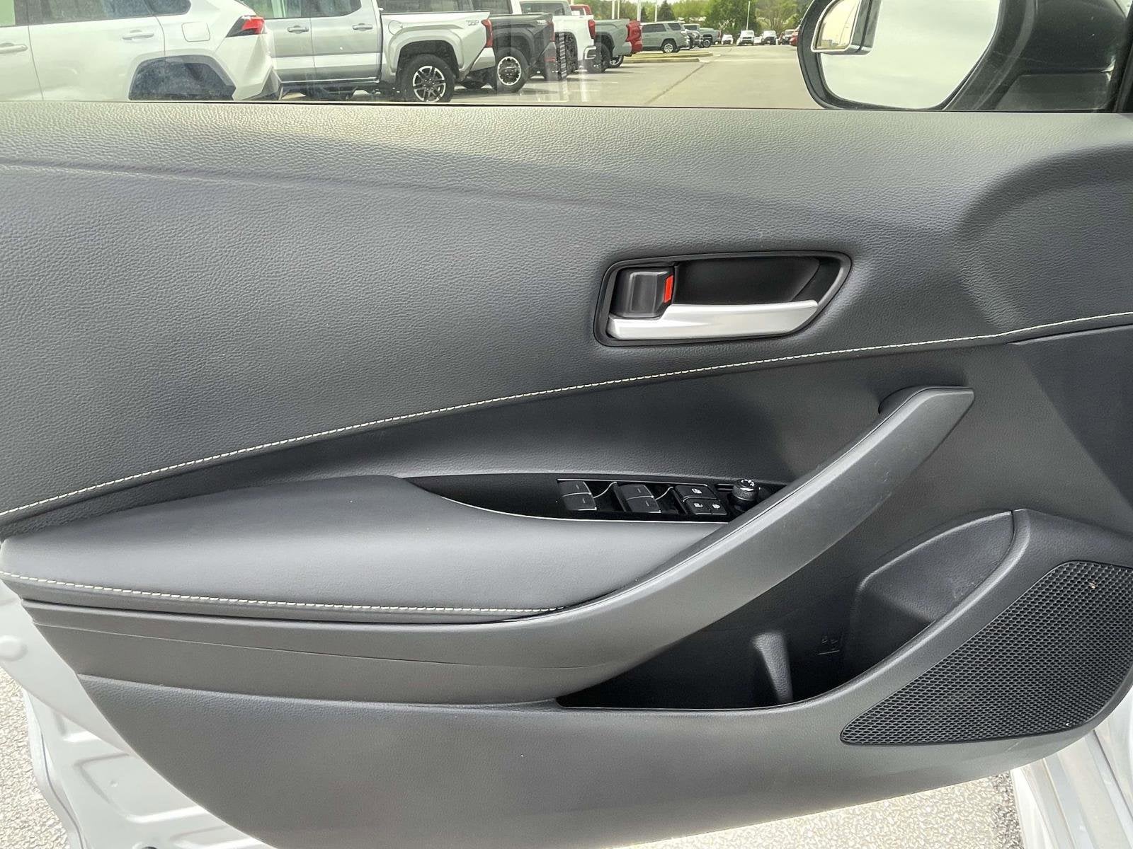 2023 Toyota Corolla Hatchback SE