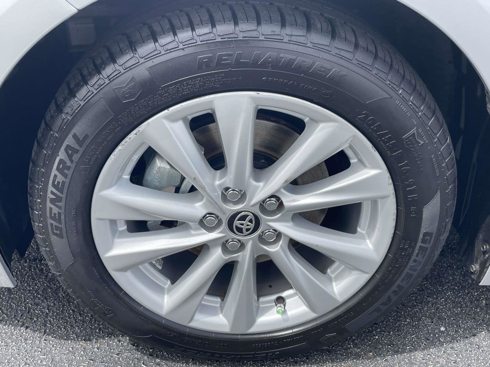 2023 Toyota Corolla Hatchback SE