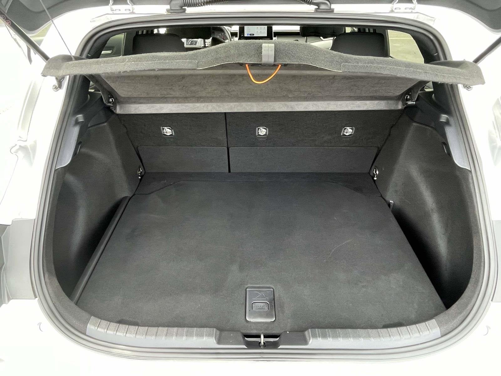 2023 Toyota Corolla Hatchback SE